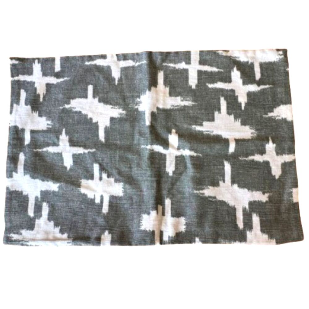 Crate & Barrel Sirocco Lumbar Pillow Cover Rifle Green 22x15 Cotton Abstract NEW